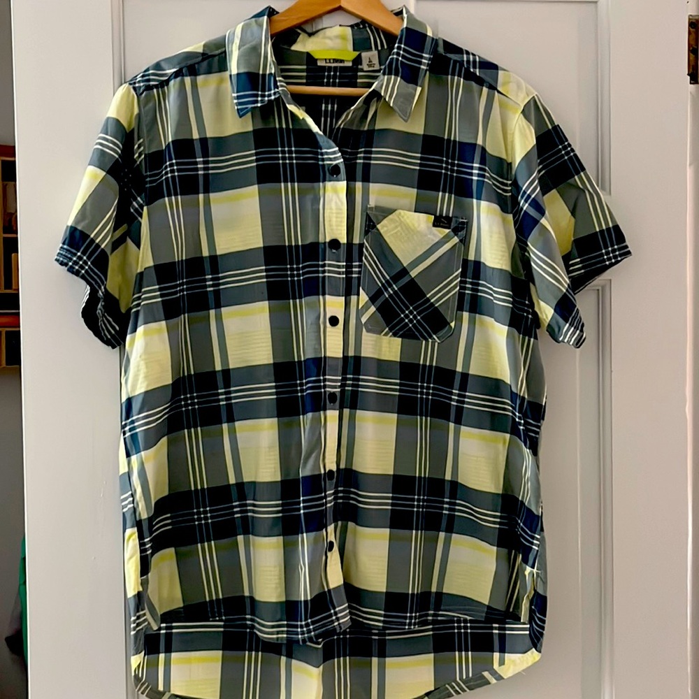 Ll bean Womens button up shirt size large